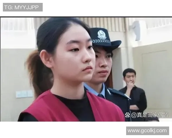 网红合影意外揭露足球明星私生活背后的秘密与故事 网红合影意外揭露足球明星私生活背后的秘密与故事