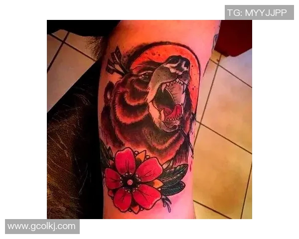 足球明星的纹身熊展现个性与激情的完美结合与背后的故事